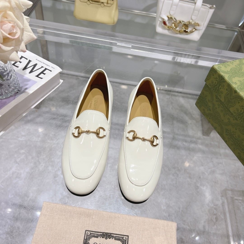 G*u*i leather shoes